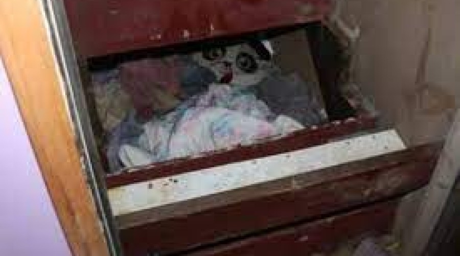 Menina desaparecida há dois anos é encontrada viva em quarto secreto