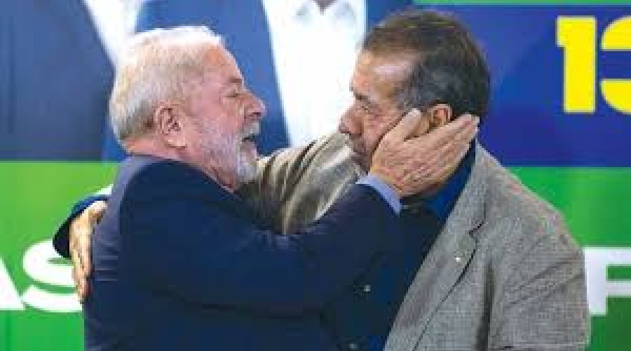 11 trocas de ministros: Com saída de Lupi do governo Lula