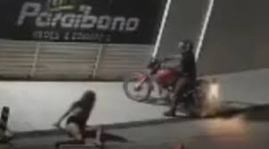 VÍDEO: Codó/ Maranhão: Após desentendimento, mulher é brutalmente esfaqueada por homem em via pública