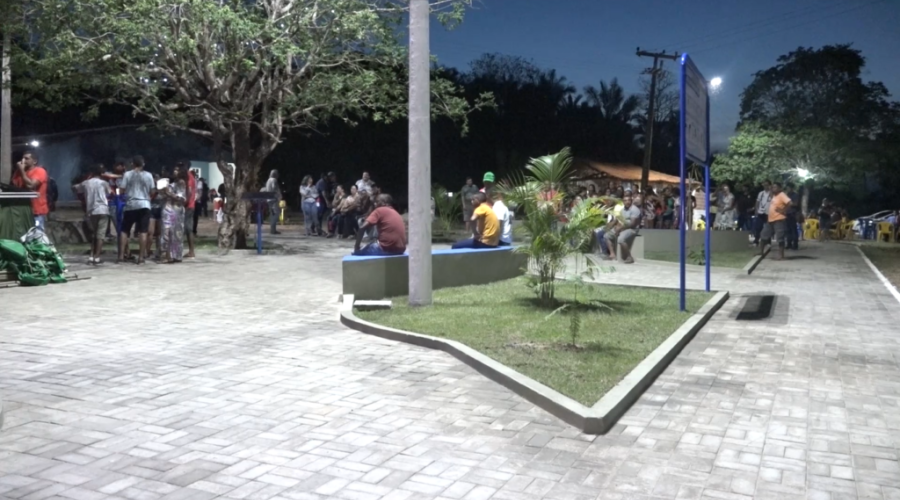 Prefeitura de Caxias entrega praça a comunidade do Povoado Chapada