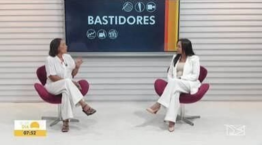 Carla Lima entrevista Eliziane Gama, do PT, no quadro Bastidores Políticos