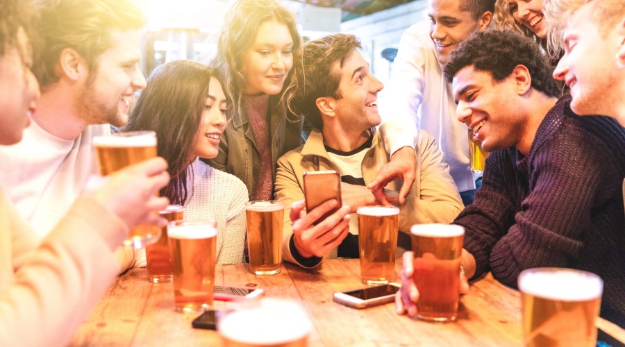 HOJE: Dia Internacional da Cerveja é celebrado com destaque econômico do setor