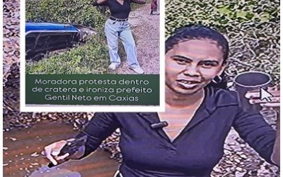 Moradora protesta dentro de cratera e ironiza prefeito Gentil Neto em Caxias