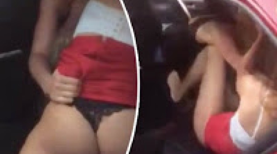 Barraco: Mulheres se atacam no banco de trás de táxi, ficam seminuas e vídeo vaza; veja imagens
