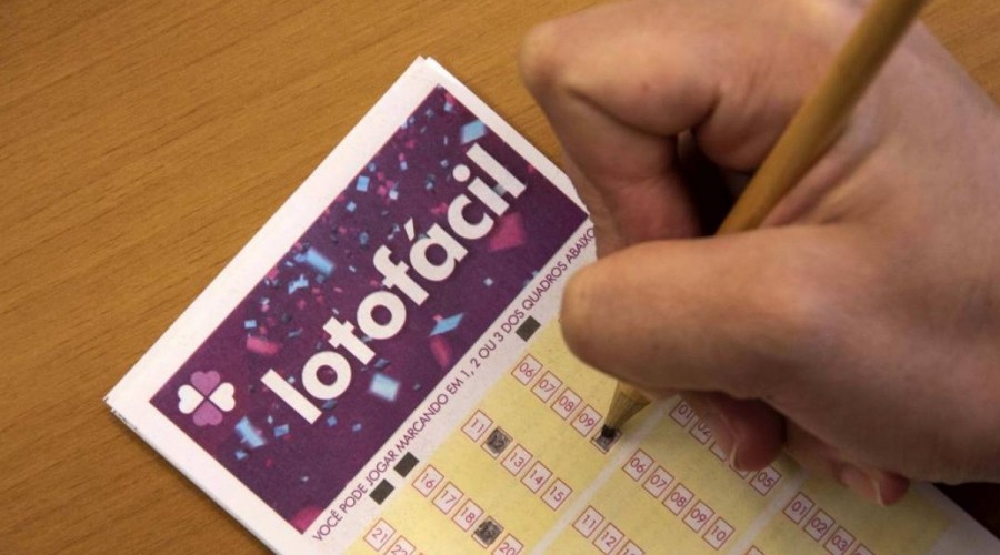 Confira os resultados da Lotofácil 2443 Dupla Sena 2331 desta terça-feira (8/2)