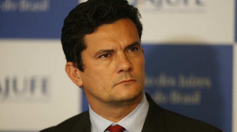ASSISTA AO VÍDEO: Moro é alvo de protesto no México: “Juiz imoral e parcial”