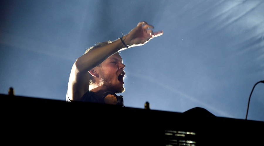 Família de Avicii confirma que DJ se suicidou