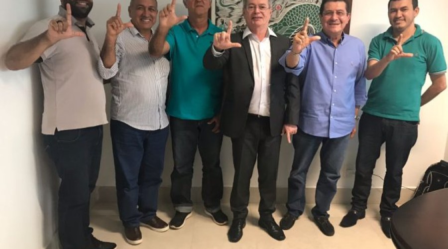 Deputado Levi Pontes recebe apoio do presidente do PCdoB de Tutóia