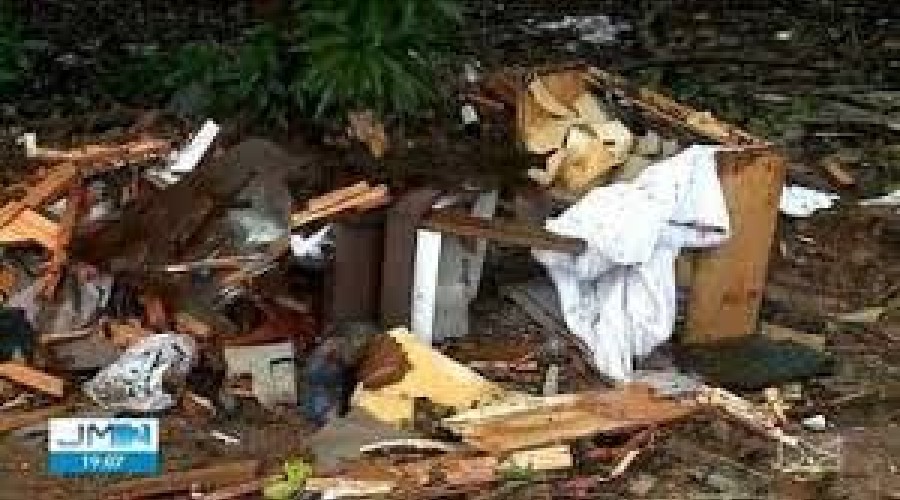 Descarte irregular de lixo preocupa na Reserva do Itapiracó