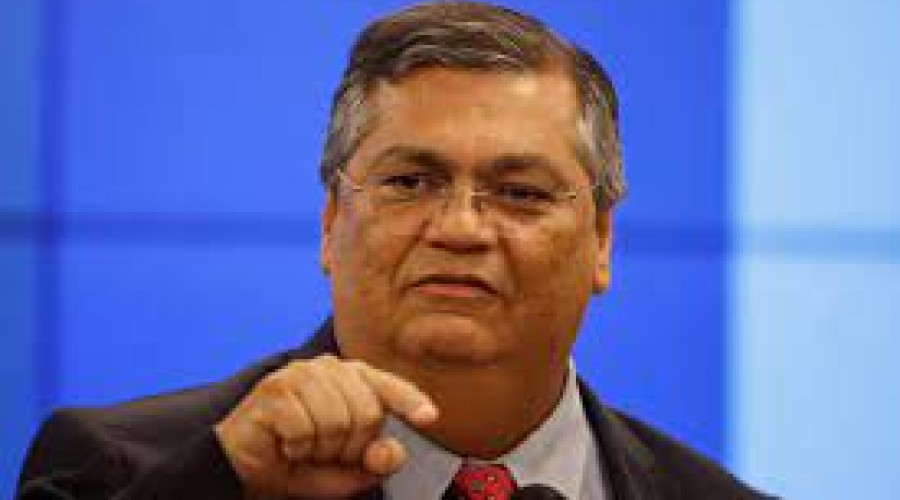 Negligência do Exército com invasão no Planalto foi interrompida após diálogo duro entre Flávio Dino e general