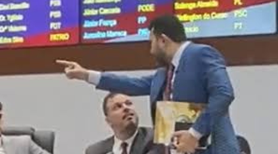 Vídeo: Yglésio desafia deputados pra porrada e colega responde: “Ninguém é mais homem que ninguém aqui nã