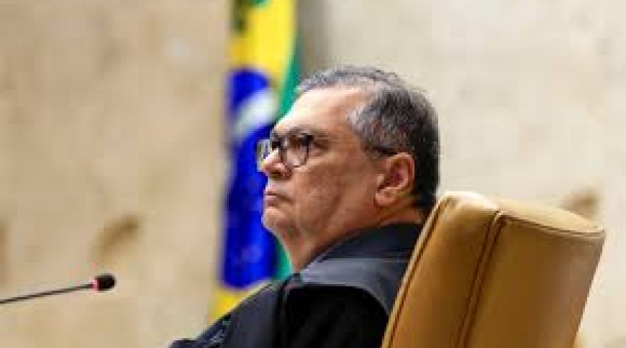 STF: Dino manda bloquear 1.283 emendas parlamentares irregulares