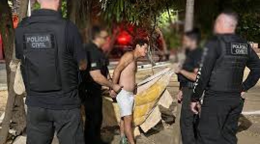 Crime sexual bárbaro e cruel - Suspeito de estuprar a própria mãe é preso dormindo em praça em Teresina