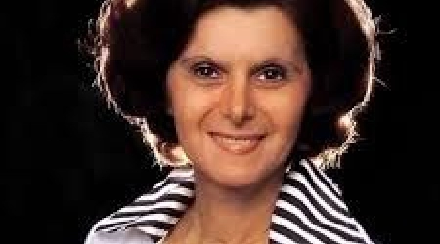 Neste 25 de abril, o Brasil relembra o nascimento de Janete Clair: A Rainha das Novelas que Encantou o Brasil