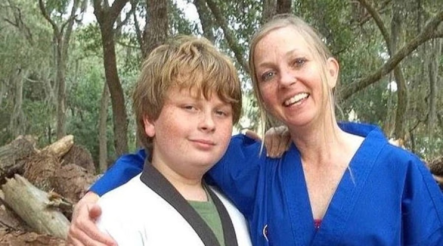 Adolescente de 15 anos mata e enterra sua mãe com a ajuda de dois amigos