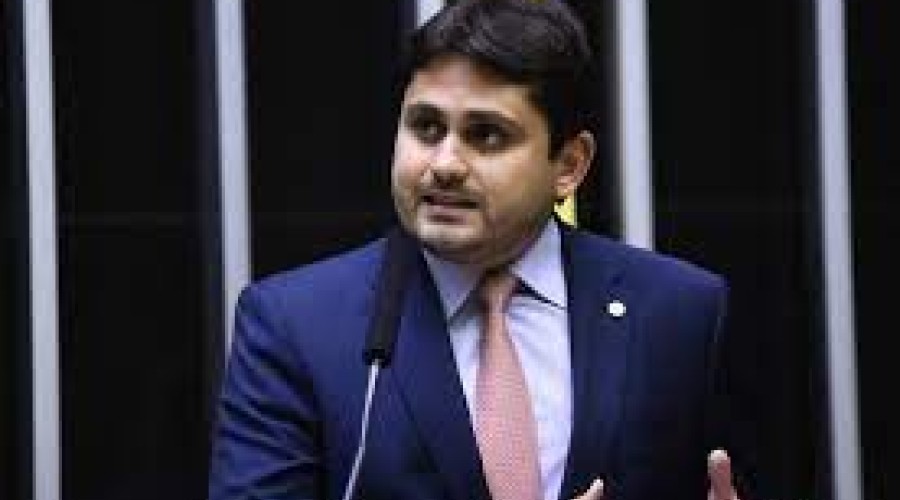 Juscelino nomeou nos Correios apadrinhado de senador que empregou seu fantasma… Quem do Maranhão estaria fritando Juscelino e Weverton?