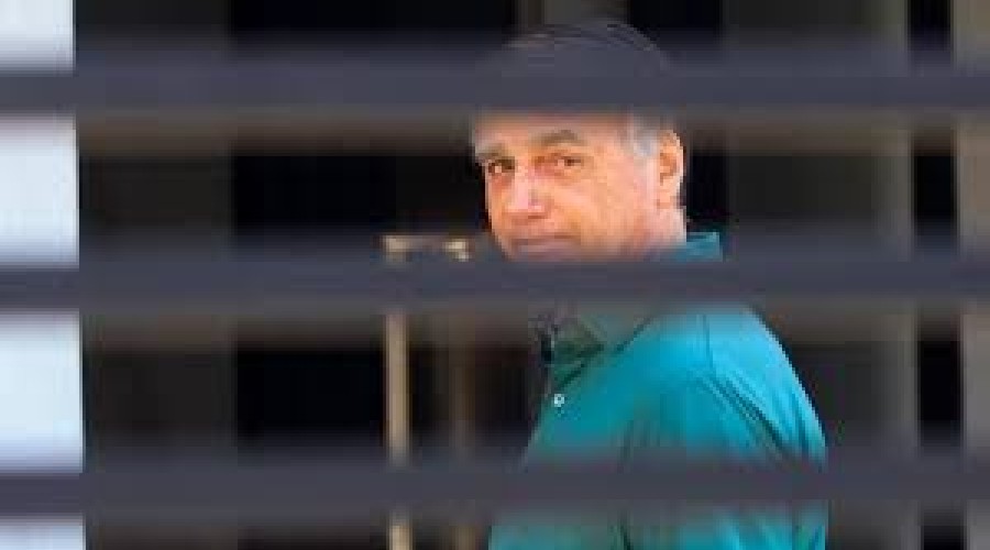 De uso de aeronaves a detenção discreta: PF já tem plano para prender Bolsonaro