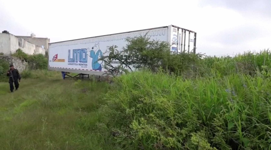 Polícia mexicana encontra caminhão abandonado com 150 corpos