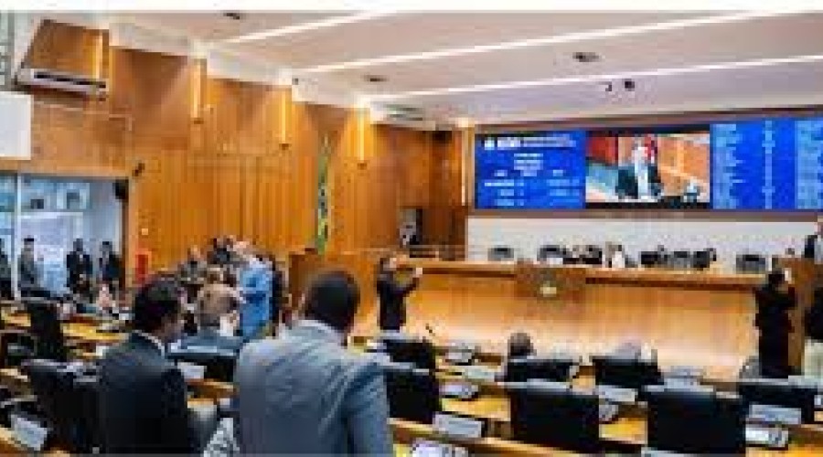 Deputados são convocados para definirem presidente e vice de CPI que investiga Felipe Camarão