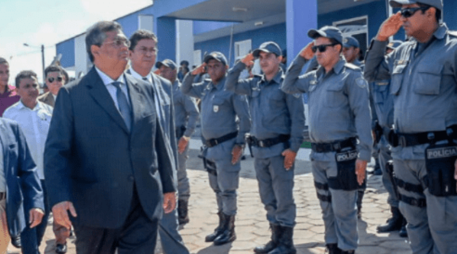 Edilázio Júnior cobra de Flávio Dino nomeação de policiais militares