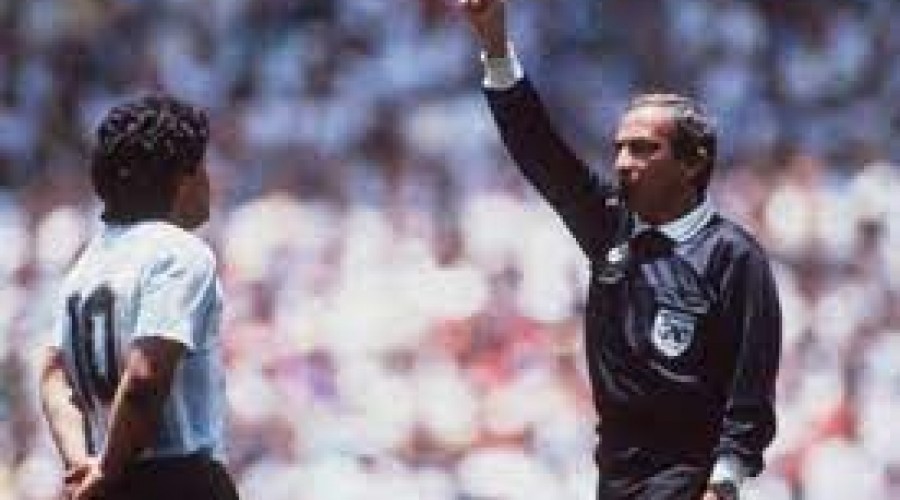 Morre Romualdo Arppi Filho, juiz da final da Copa do Mundo de 1986