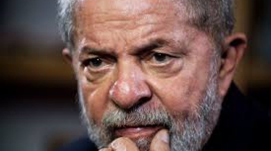 Não permitir visita de médicos a Lula é ‘atitude mesquinha e cruel’, diz PT