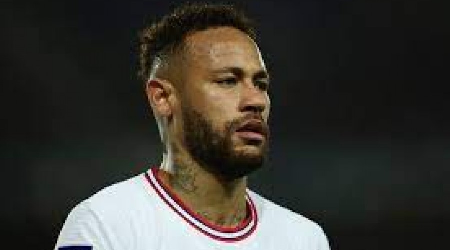 Procurador espanhol pede dois anos de prisão para Neymar