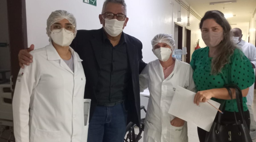 Casal oficializa união em hospital de Caxias - Portal Noca