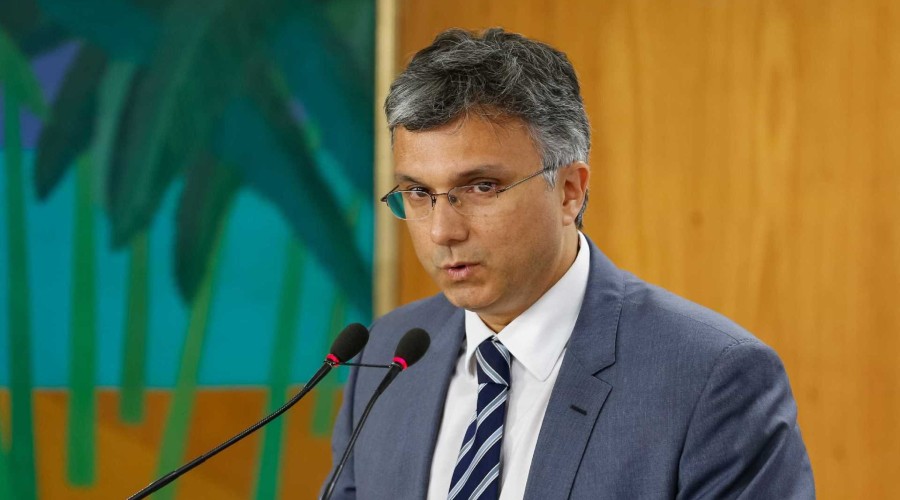 Salário mínimo pode ficar acima dos R$ 1.006 previstos para 2019