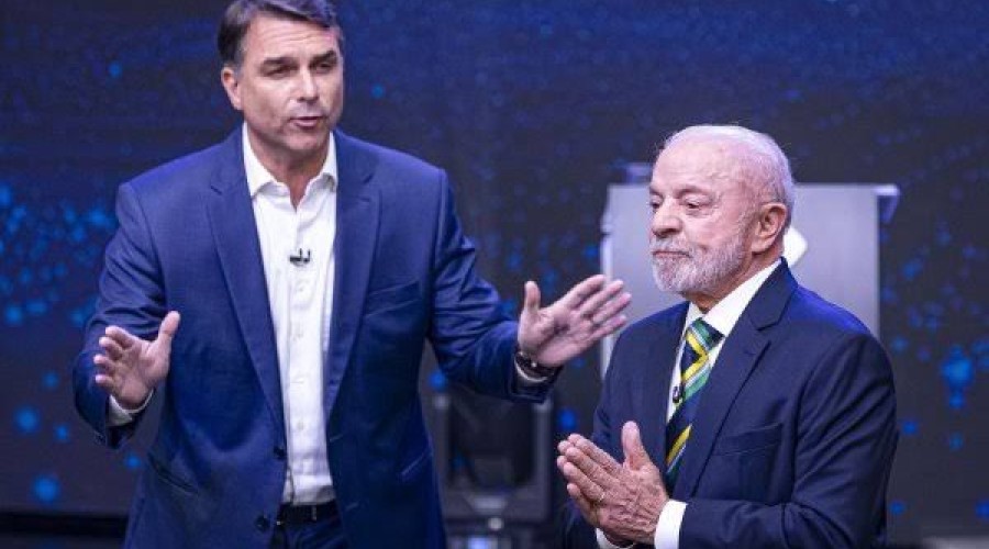 Indecisos reprovam “postura violenta” de Flávio Bolsonaro em debate…