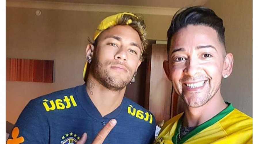 Craque das tesouradas: conheça o baiano que é cabeleireiro oficial de Neymar