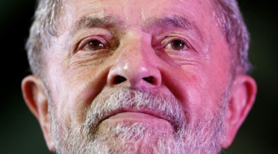 Moro proíbe uso de algemas
