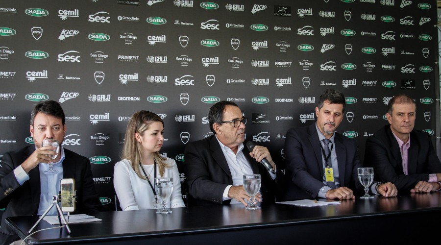 Bebeto de Freitas morre durante reunião no Atlético-MG