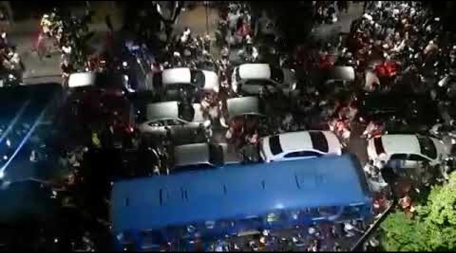 Vídeos registram correria, brigas e imprudências após show de Marília Mendonça em BH