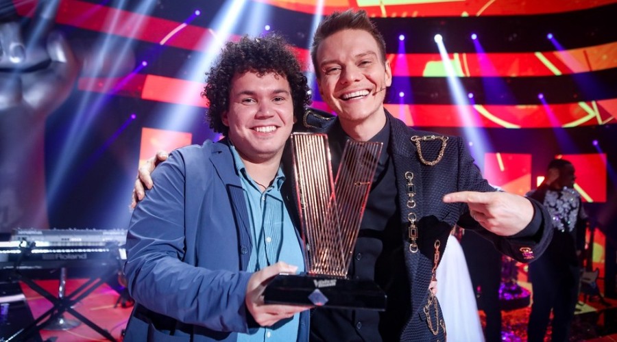 Camilo e Sarto parabenizam cearense Giuliano Eriston por vitória no The Voice Brasil