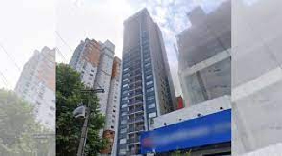 Morador é preso acusado de cortar corda de trabalhador que limpava prédio