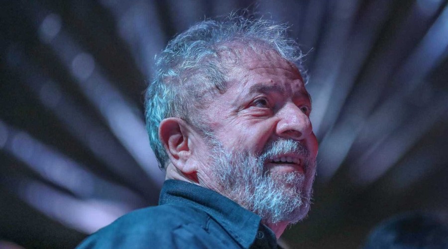 Lula recorre na Justiça Eleitoral para poder votar em outubro