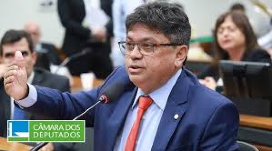 “Gravação ilegal é coisa de bandido”, diz Márcio Jerry ao denunciar rapongagem e anunciar afastamento do governo