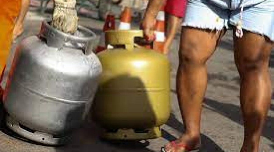 Vale-gás: entenda o programa e quem terá direito ao auxílio