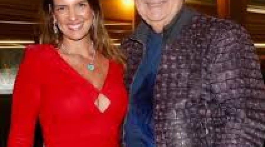 Esposa de Faustão atualiza estado de saúde do apresentador: 'A rejeição foi vencida'