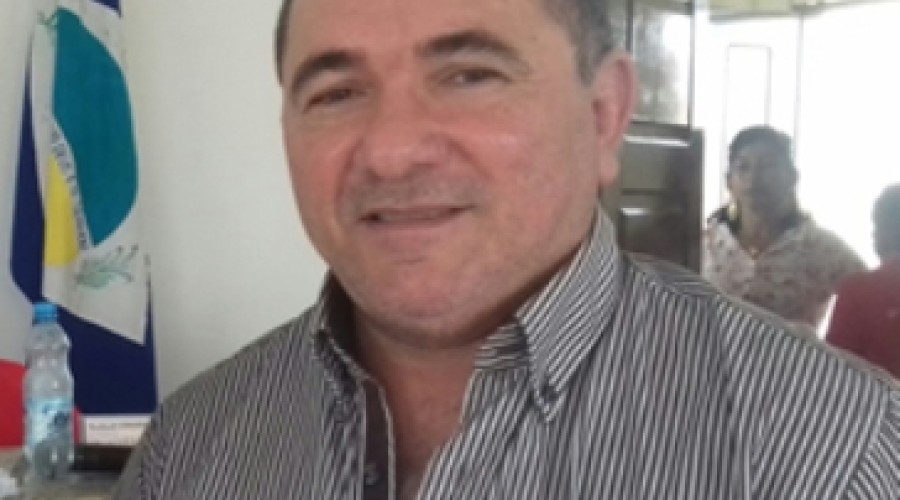 Governo deixa estrada só na poeira e após eleição leva as máquinas