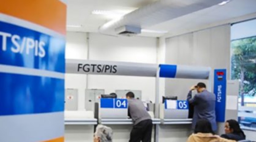 Pis/Pasep: 4 grupos recebem abono salarial amanhã (21) e quarta (22); veja se você será contemplado