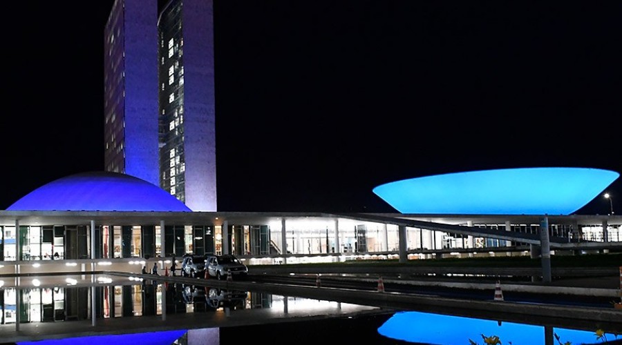 Campanha Novembro Azul mobiliza senadores pela prevenção ao câncer de próstata