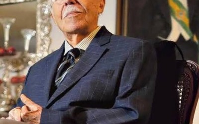 Sarney é internado em hospital de São Luís