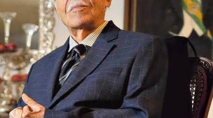Sarney é internado em hospital de São Luís