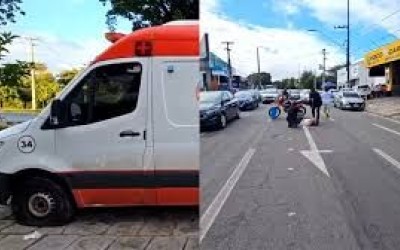Vídeo: Ambulância do Samu fica parada com pneu furado em São Luís
