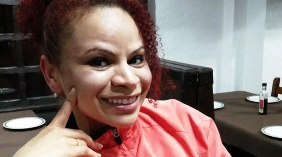 Brasileira é encontrada morta dentro de mala na Espanha e filho confessa crime