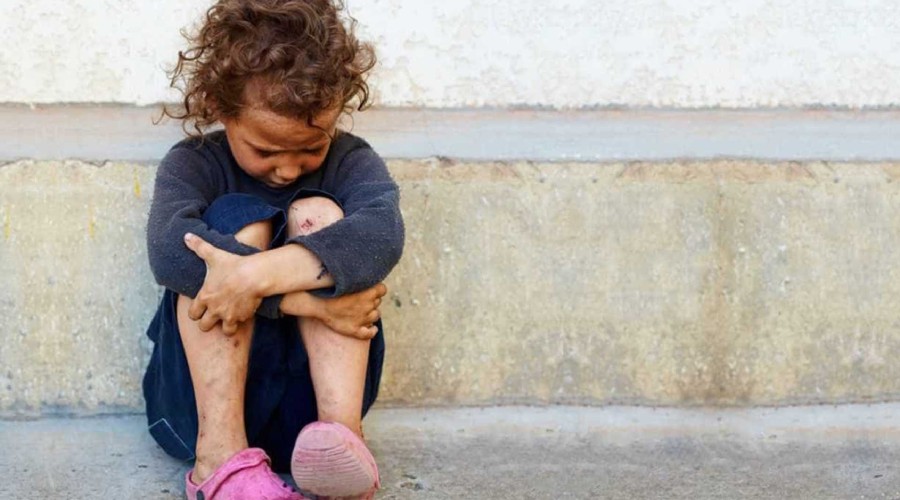 Passando fome, mulher 'anuncia' doação das filhas nas redes sociais Fato ocorreu na cidade baiana de Novo Mundo
