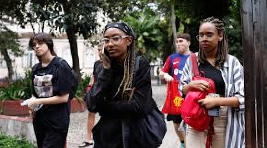 Estudantes com dívidas no Fies podem renegociar contratos