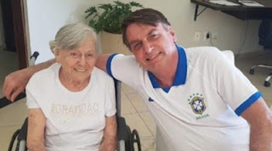 Mãe do presidente Jair Bolsonaro morre aos 94 anos